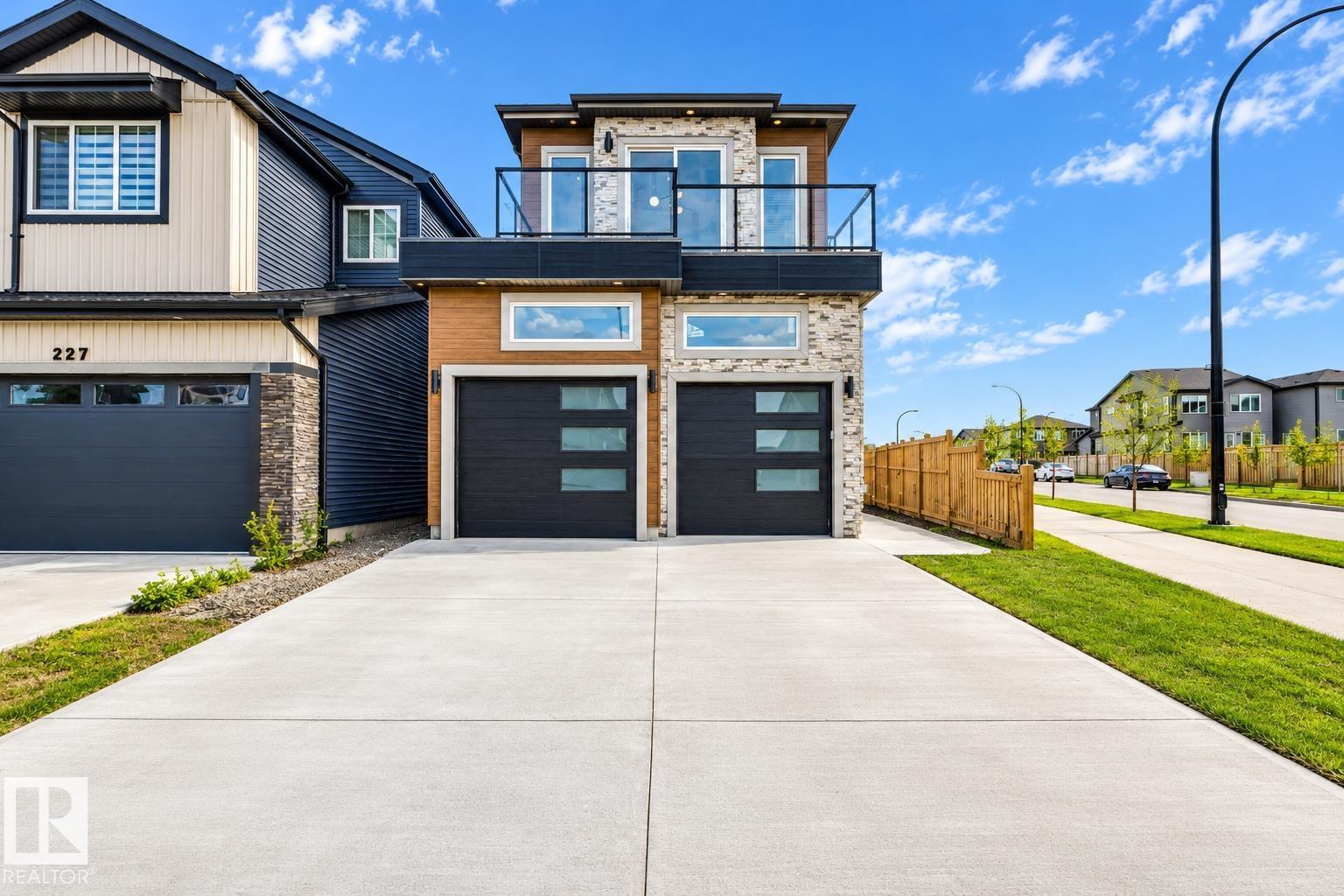 MLS® listing #30416745 for sale located at 231 28 ST SW