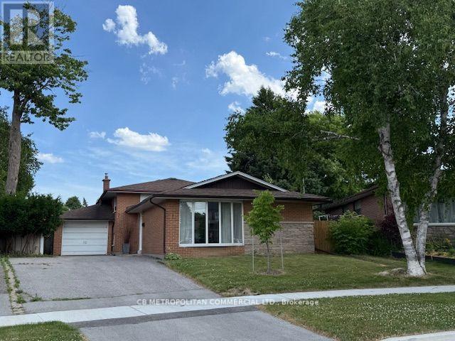 MLS® listing #30416960 for sale located at 7 AMARILLO DRIVE