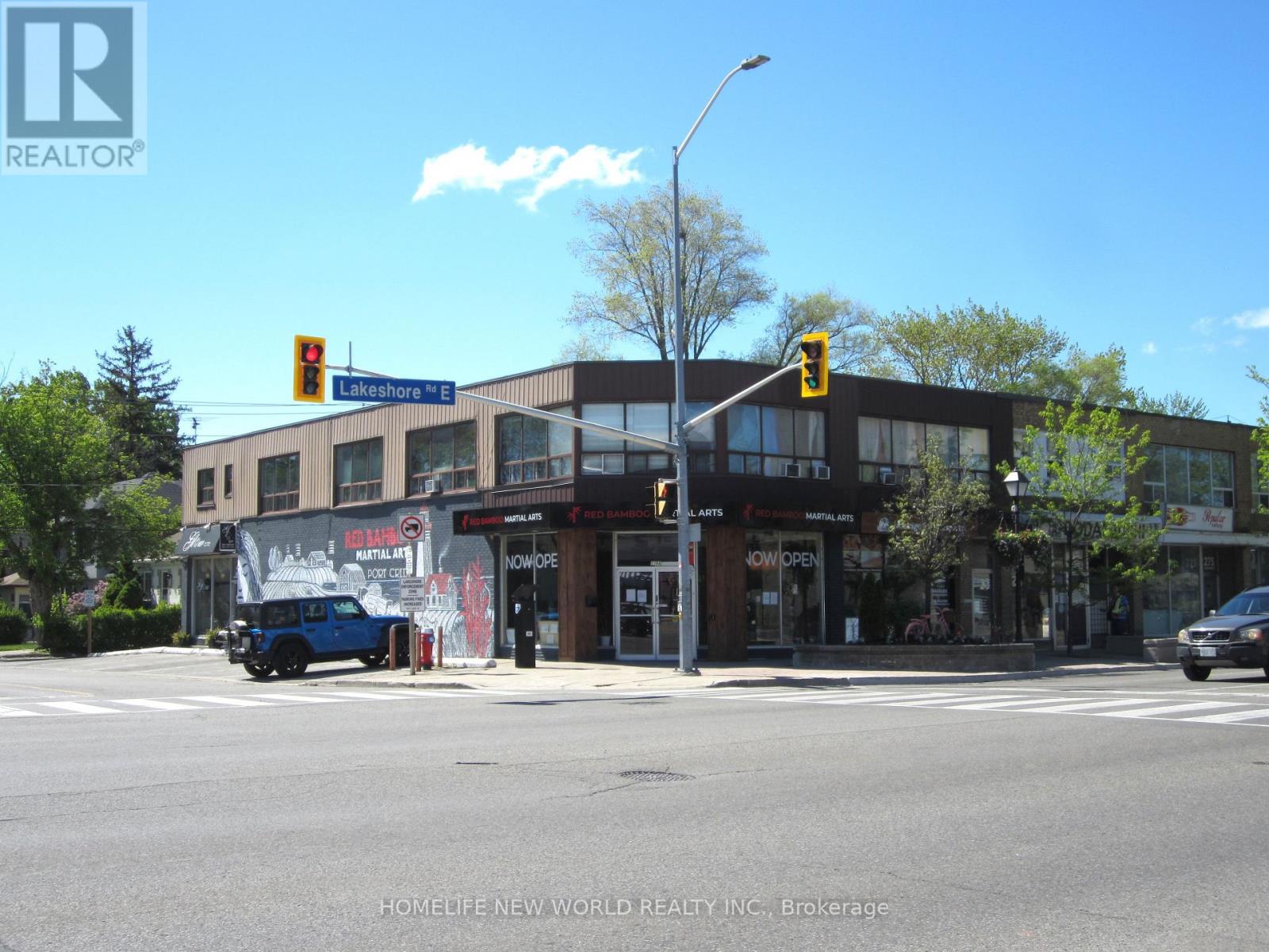 MLS® listing #30417158 for sale located at 279 LAKESHORE ROAD E