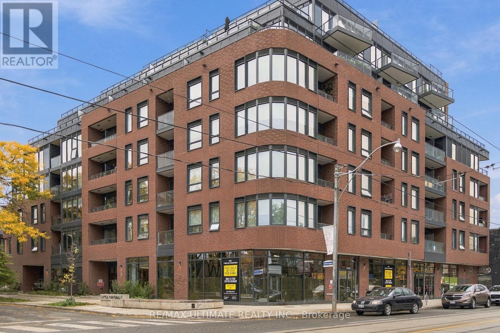 MLS® listing #30417387 for sale located at 704 - 5 LAKEVIEW AVENUE