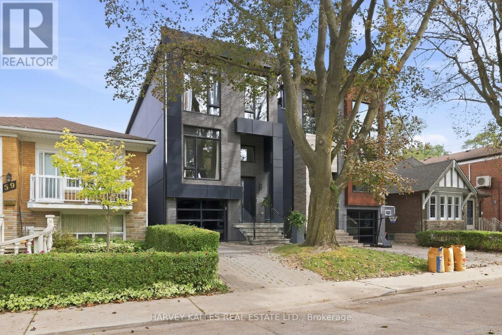 MLS® listing #30418848 for sale located at 57 ROSENEATH GARDENS