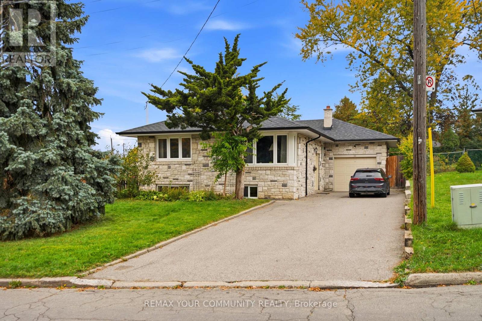 MLS® listing #30419109 for sale located at LOWER 2 - 10 TINDER CRESCENT