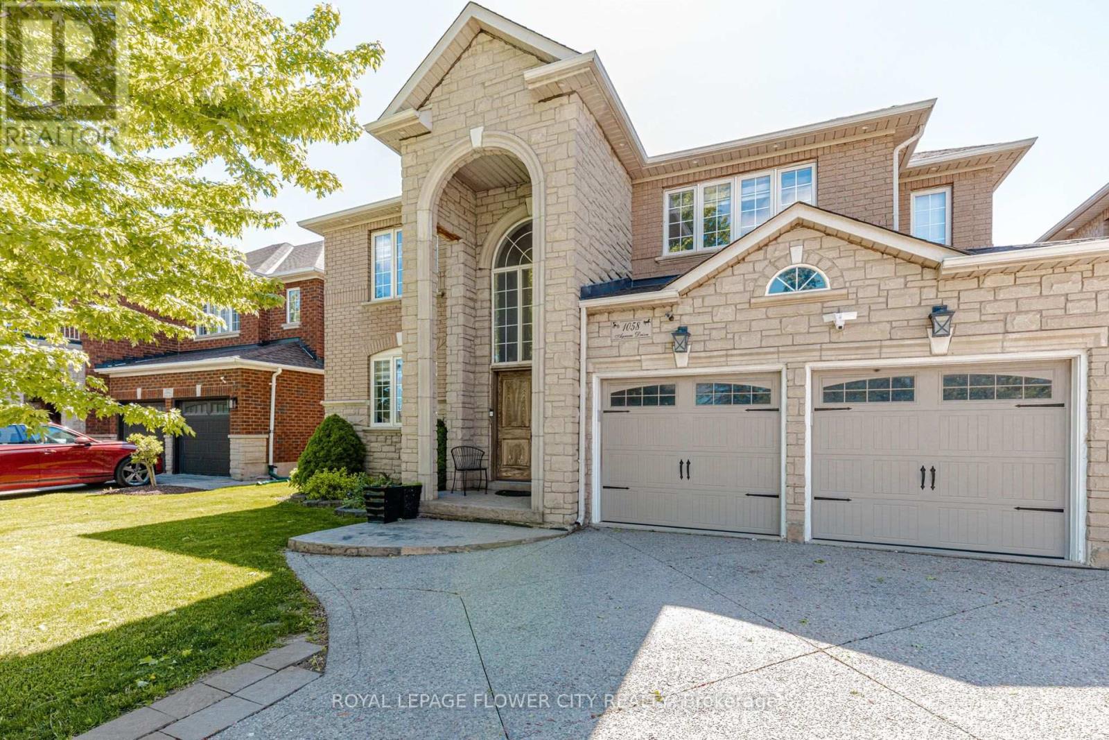 MLS® listing #30419173 for sale located at 1058 AGRAM DRIVE