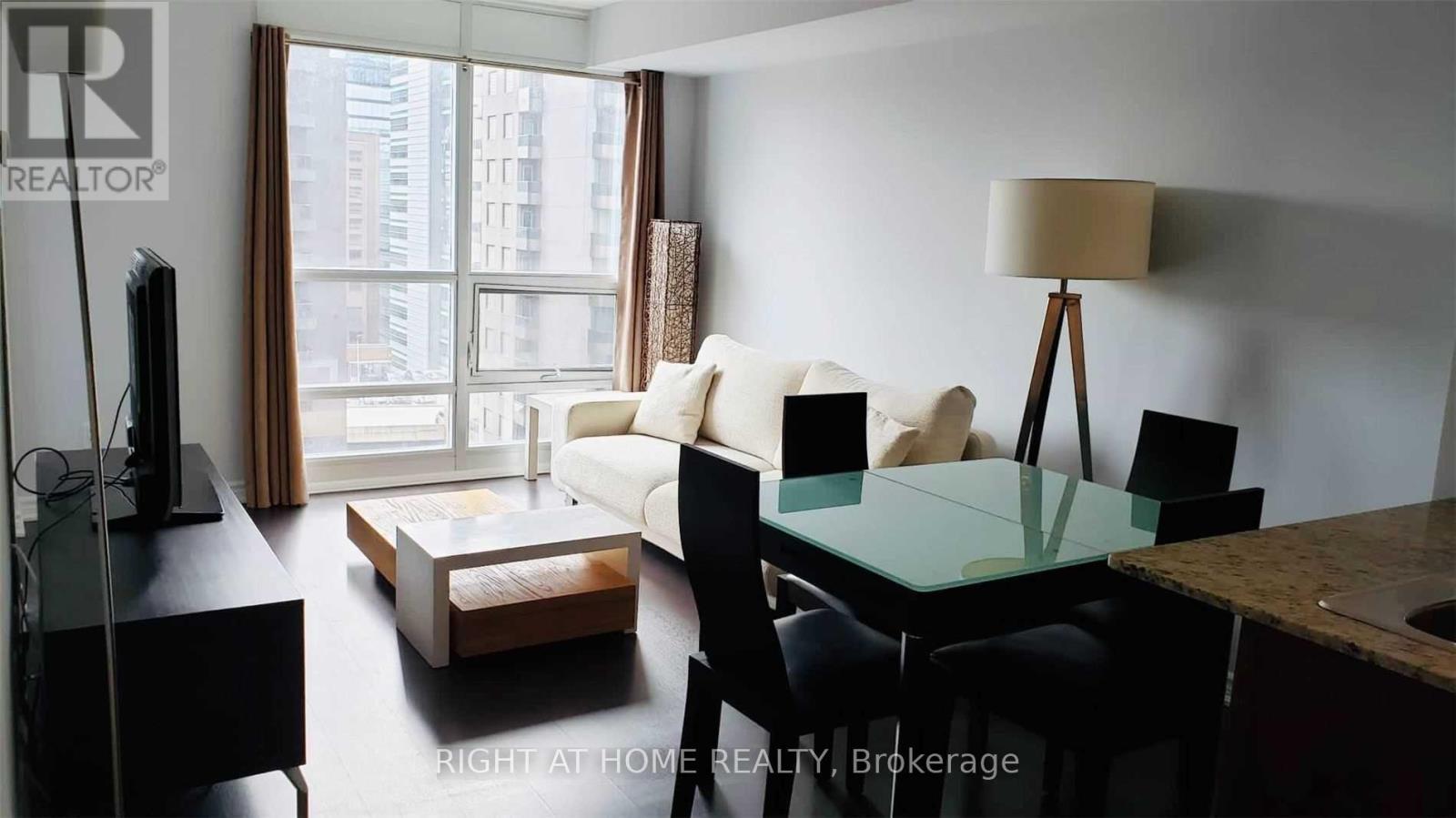 MLS® listing #30421513 for sale located at 1510 - 761 BAY STREET