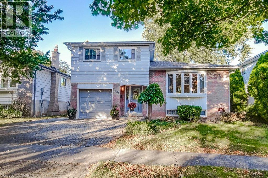 MLS® listing #30421863 for sale located at 1485 NEWLANDS Crescent