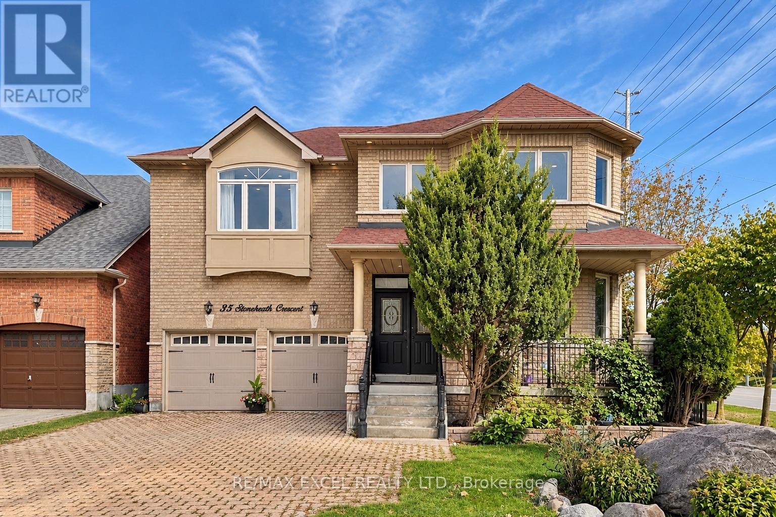 MLS® listing #30423028 for sale located at 35 STONEHEATH CRESCENT