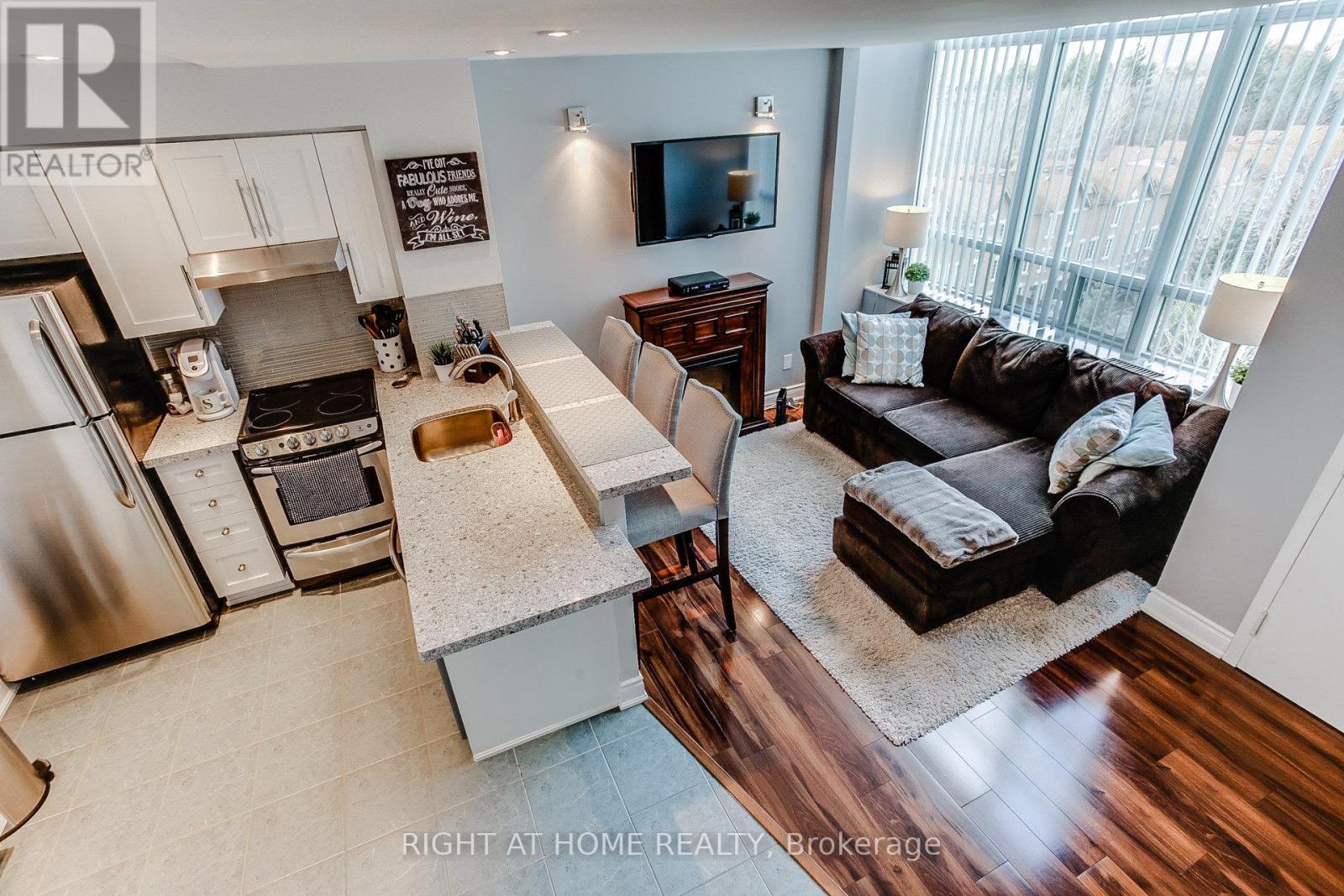 MLS® listing #30423066 for sale located at 426 - 300 MANITOBA STREET