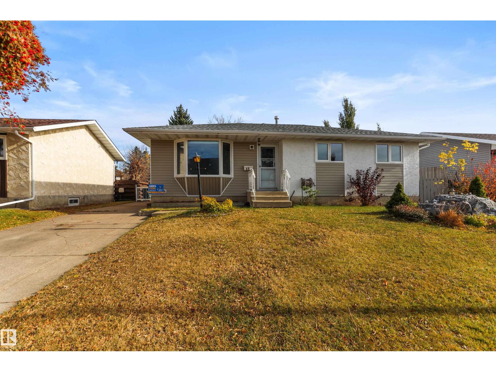 MLS® listing #30425062 for sale located at 48 PIPESTONE DR