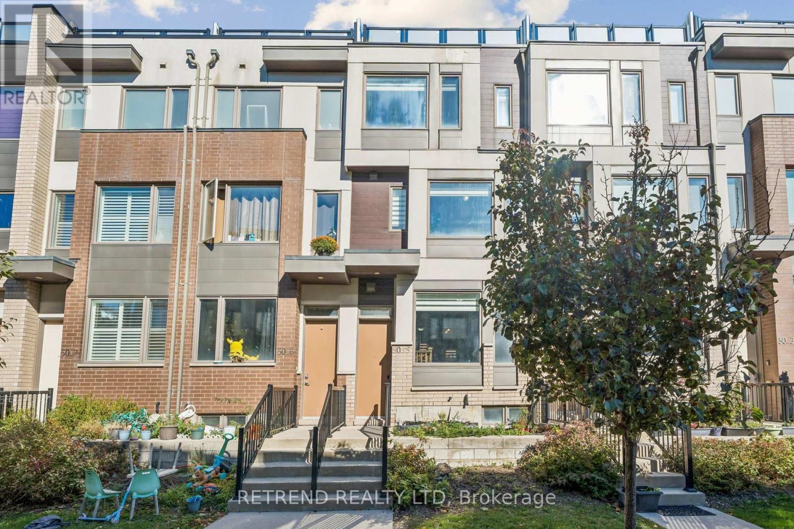 MLS® listing #30426333 for sale located at 5 - 50 THOMAS MULHOLLAND DRIVE