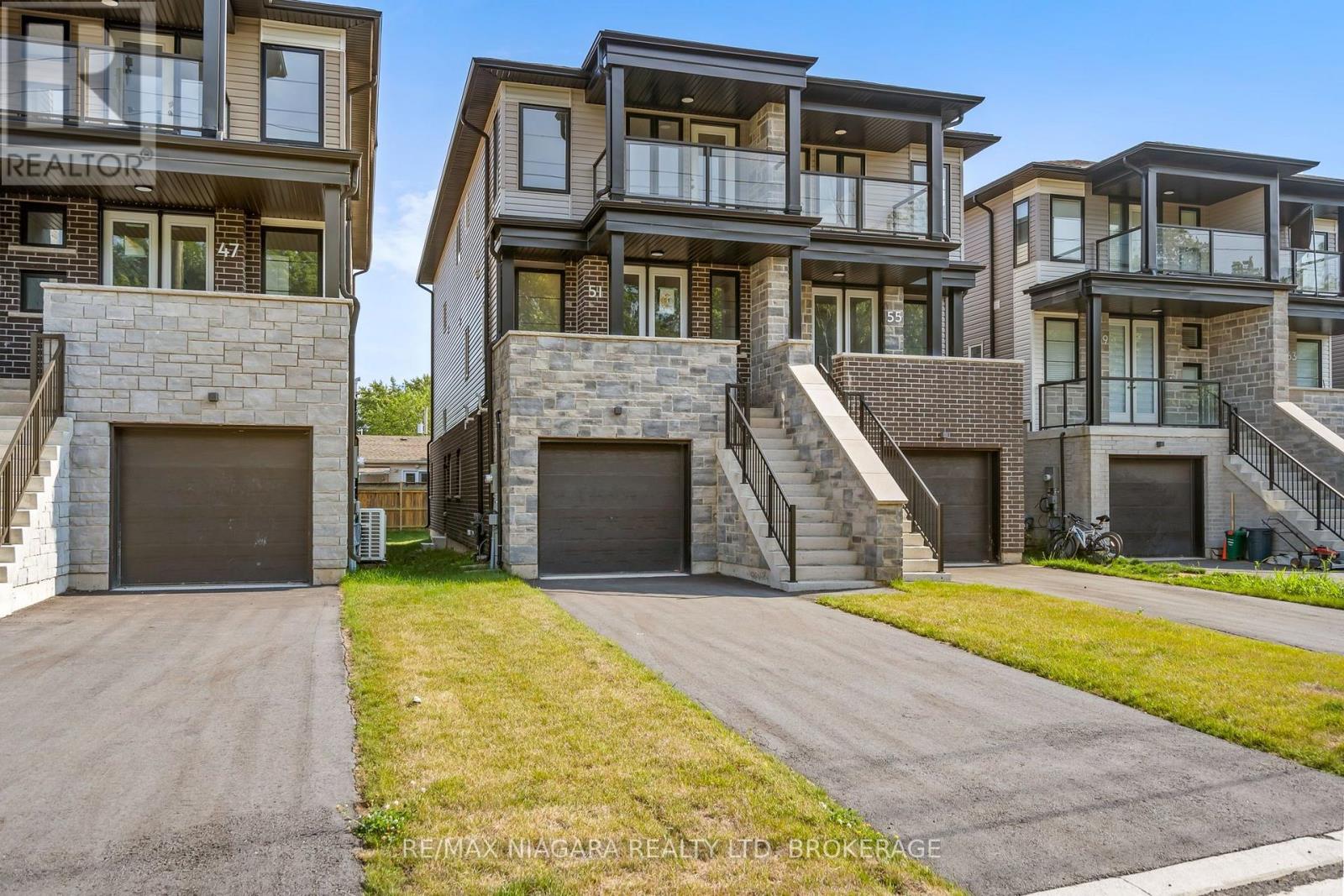 MLS® listing #30426832 for sale located at 51 SUPERIOR STREET