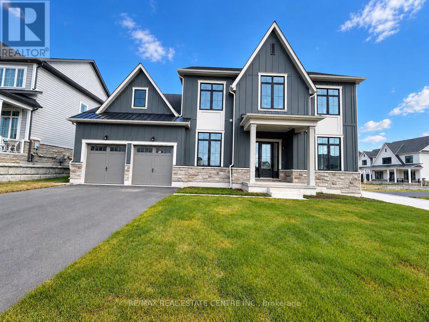 MLS® listing #30427316 for sale located at 13 VINNICOMBE DRIVE