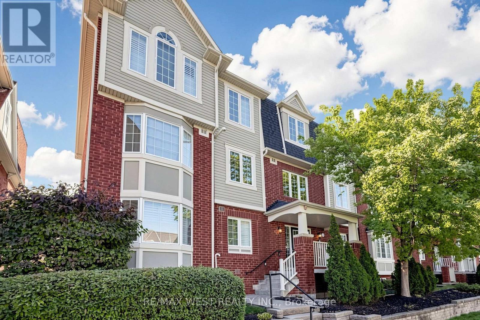 MLS® listing #30427330 for sale located at 1 - 608 SHORELINE DRIVE