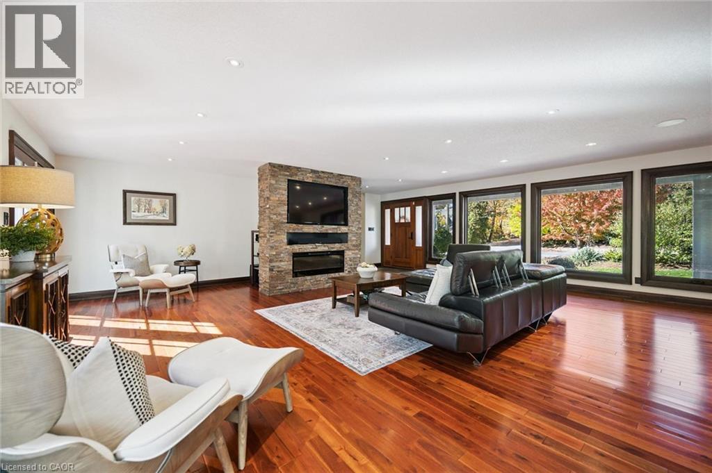 MLS® listing #30428292 for sale located at 11 MAPLE HILL Drive