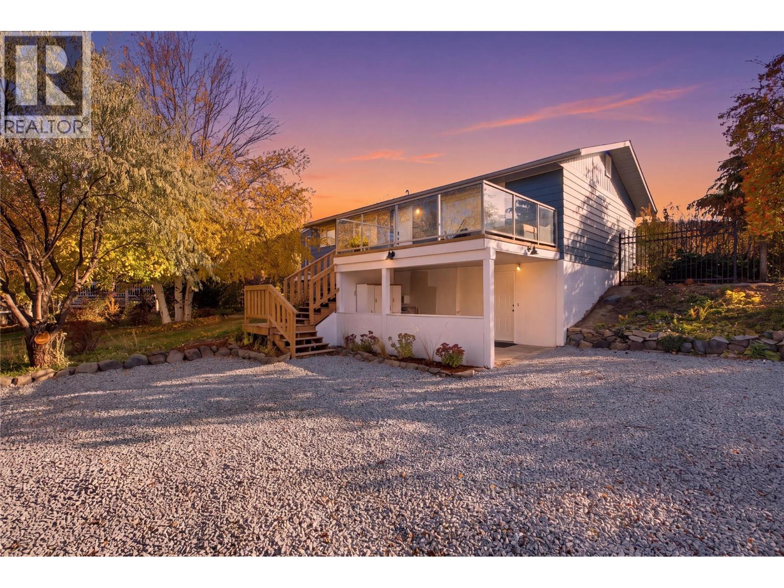 MLS® listing #30430555 for sale located at 6105 Meadowland Crescent N