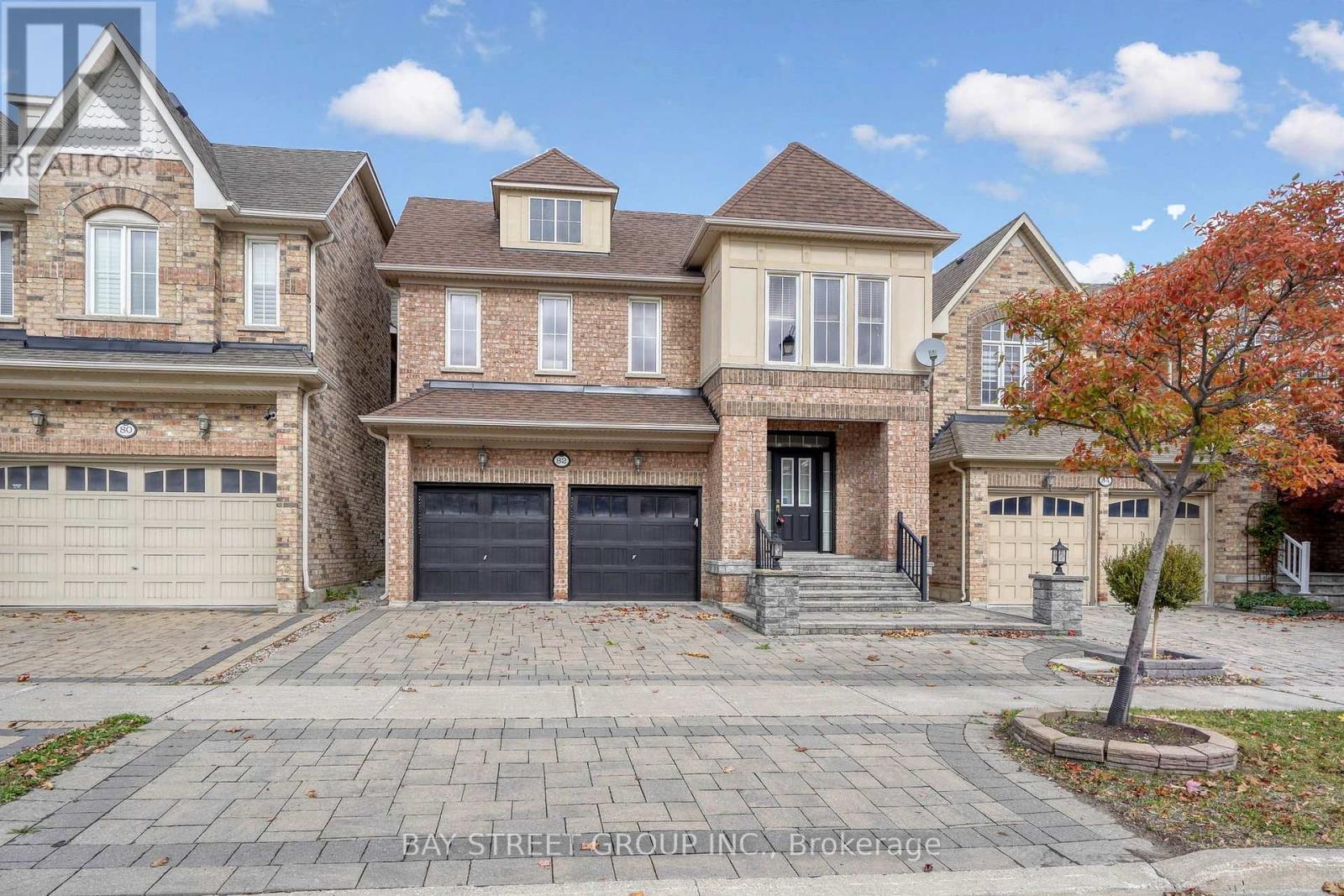 MLS® listing #30431336 for sale located at 82 PRINCE OF WALES DRIVE