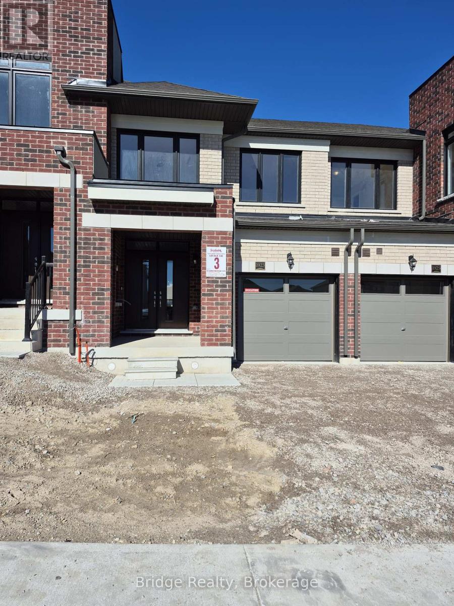 MLS® listing #30431351 for sale located at 1923 UPPER THAMES DRIVE