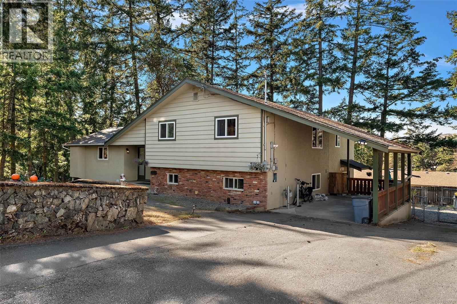 MLS® listing #30432900 for sale located at 321 Renart Pl