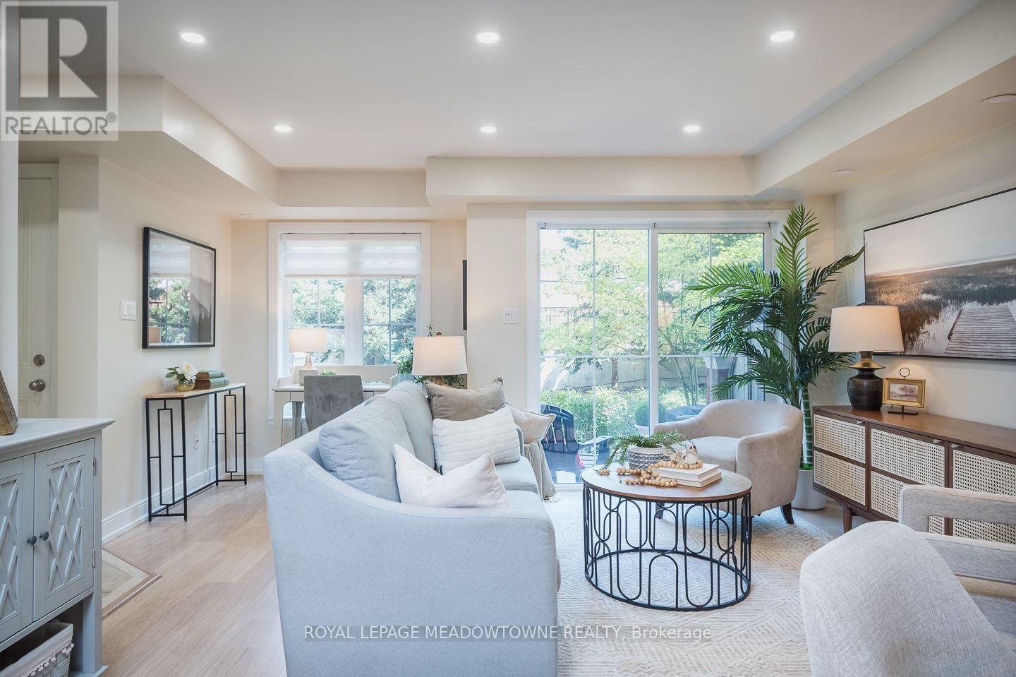 MLS® listing #30432916 for sale located at 15 - 2563 SIXTH LINE