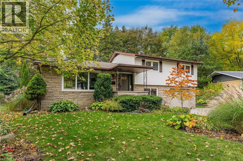MLS® listing #30433220 for sale located at 33 SHADYWOOD Crescent