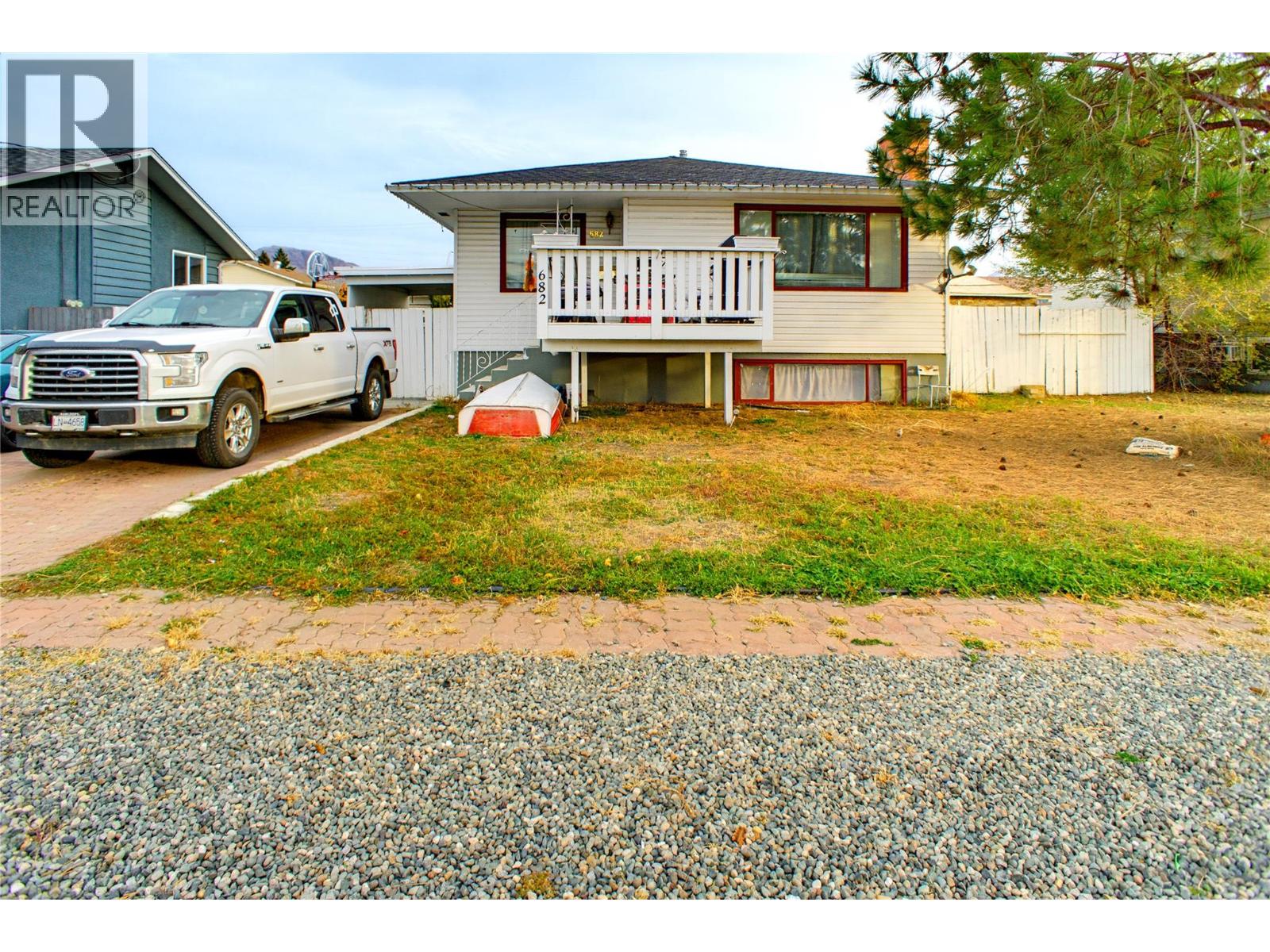 MLS® listing #30433601 for sale located at 682 Alberni Avenue
