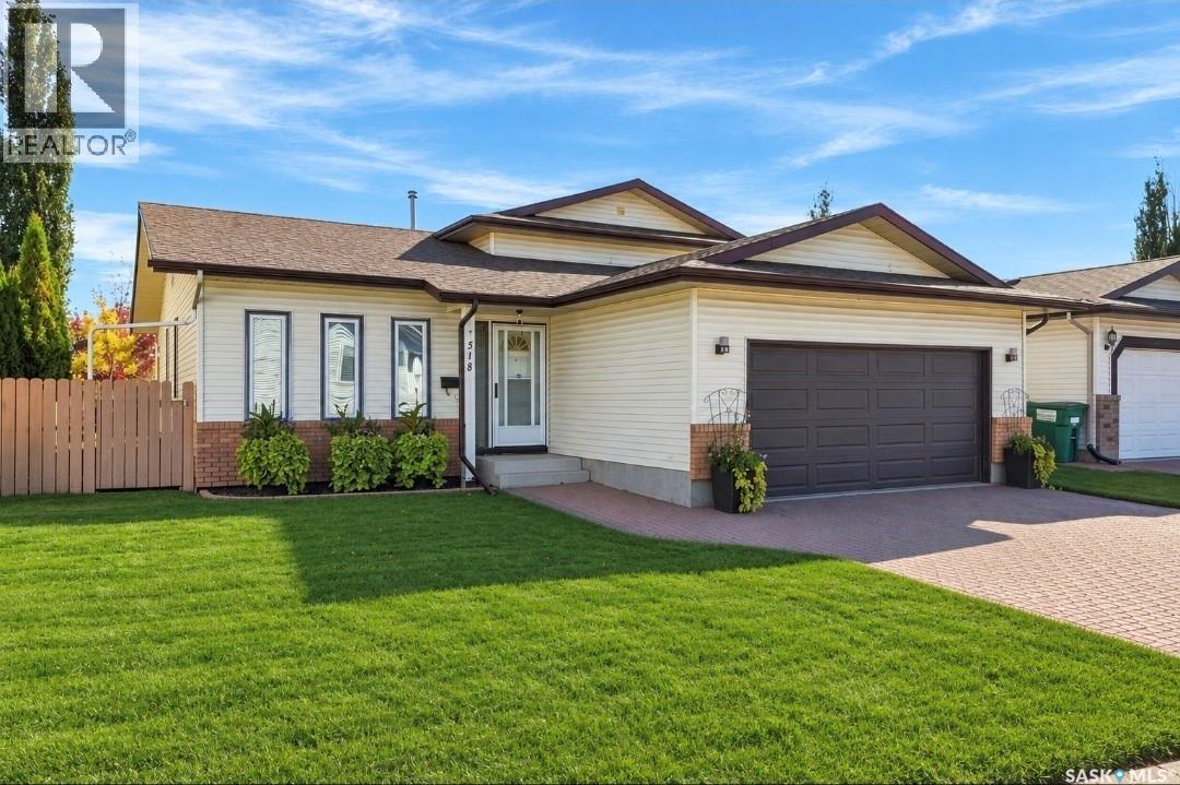 MLS® listing #30434327 for sale located at 518 Bronson CRESCENT