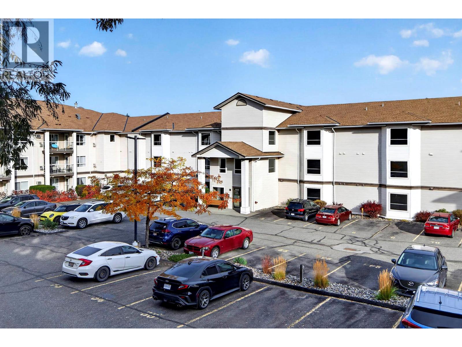 MLS® listing #30435235 for sale located at 1120 Hugh Allan Drive Unit# 102