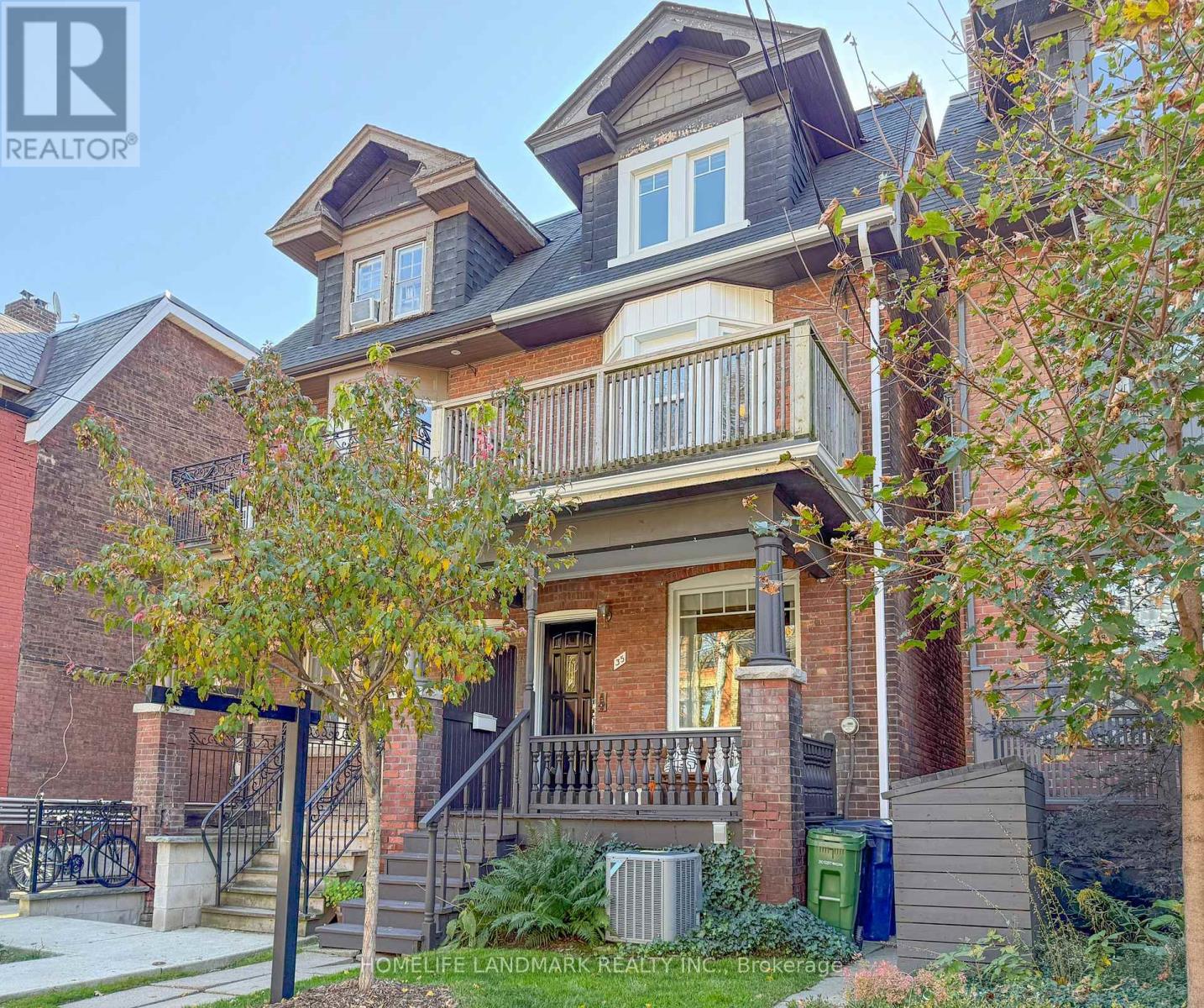 MLS® listing #30436068 for sale located at 35 DUPONT STREET