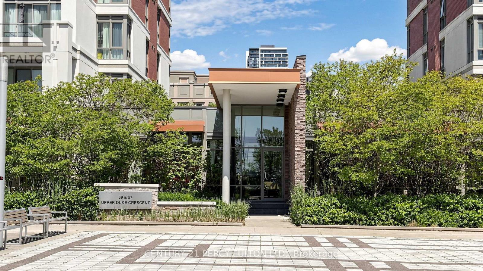 MLS® listing #30436086 for sale located at 102 - 57 UPPER DUKE CRESCENT