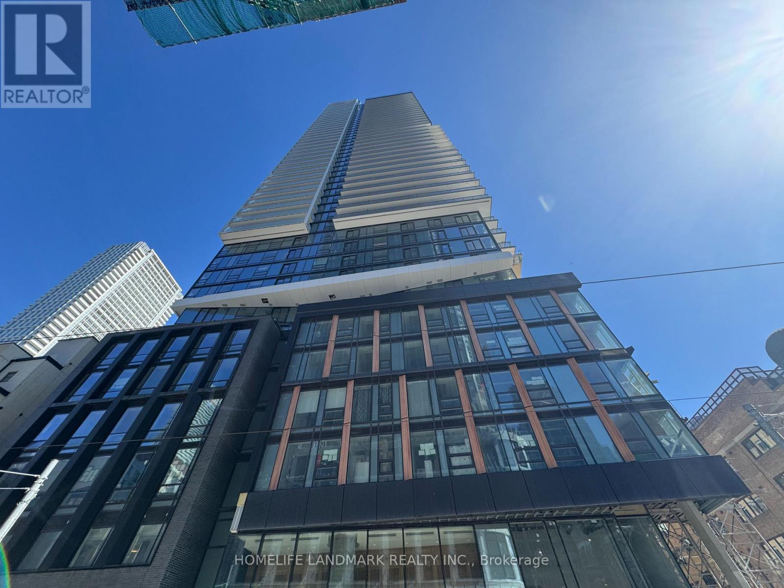 MLS® listing #30436102 for sale located at 2703 - 89 CHURCH STREET