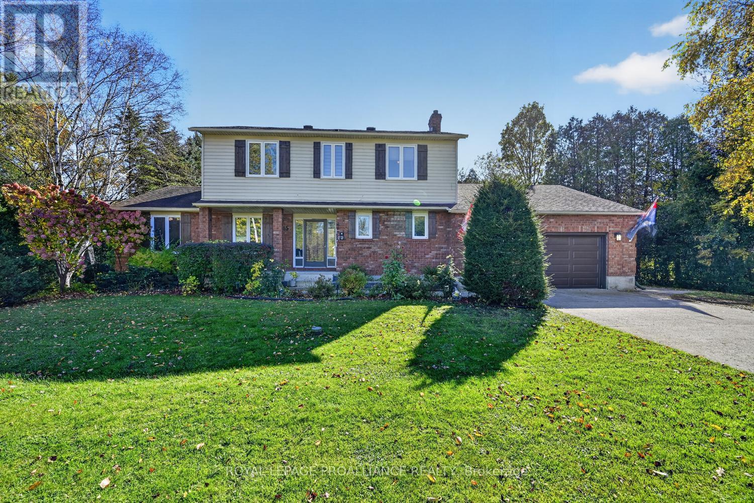 MLS® listing #30436108 for sale located at 15 WILLOW DRIVE