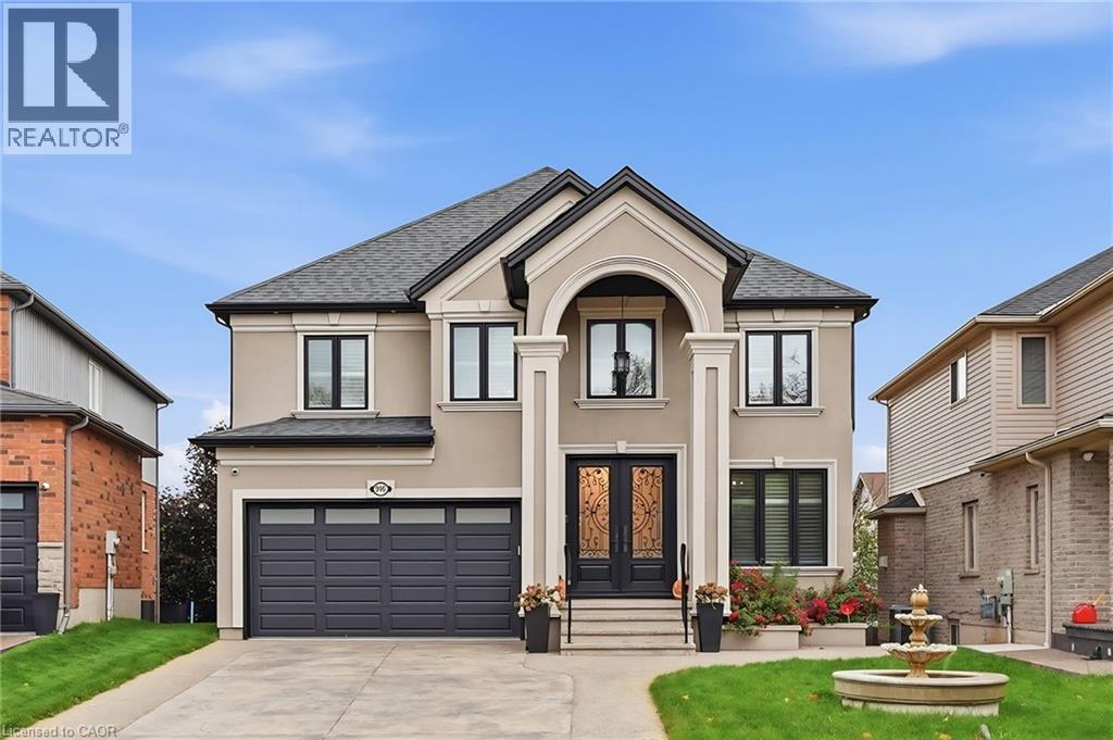 MLS® listing #30436470 for sale located at 916 FOXBROOK Court