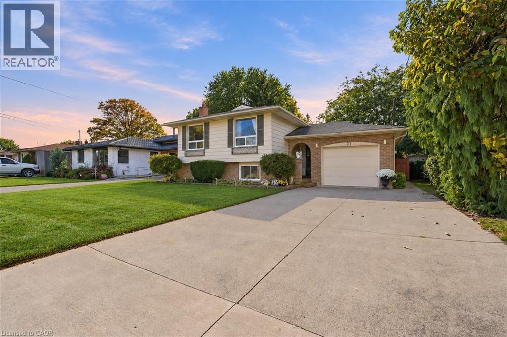 MLS® listing #30436610 for sale located at 31 BENDINGROAD Crescent