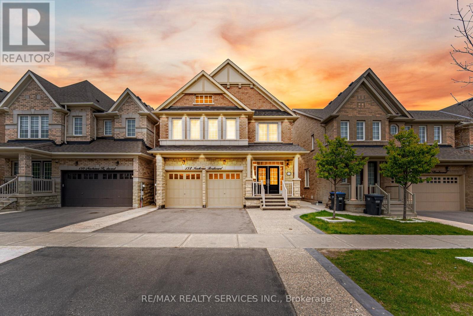 MLS® listing #30437214 for sale located at 152 NEWHOUSE BOULEVARD