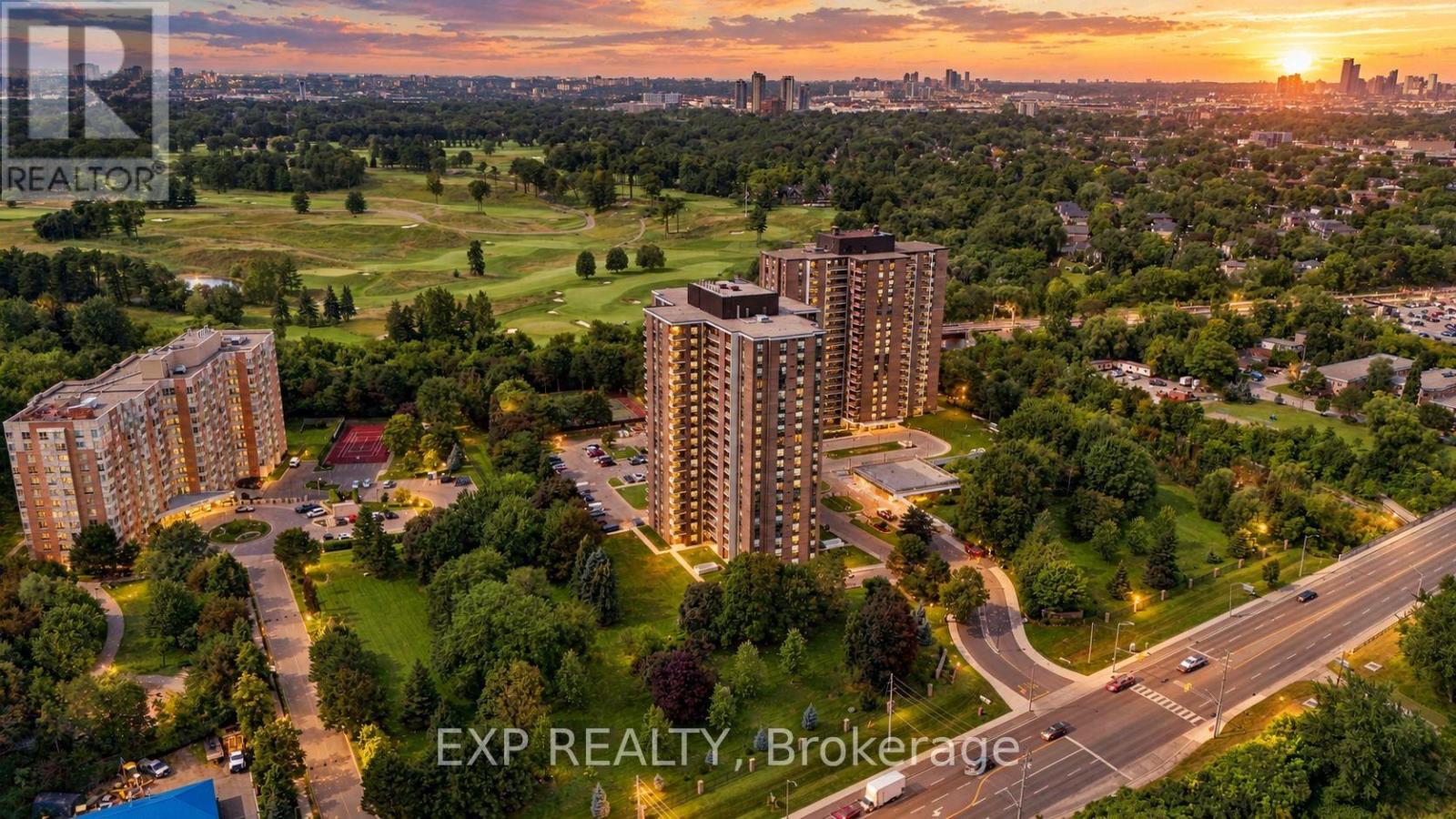 MLS® listing #30437221 for sale located at 2101 - 1515 LAKESHORE ROAD E