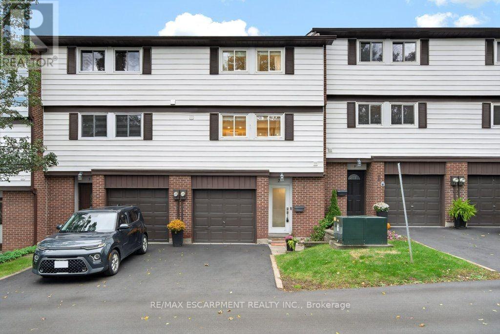 MLS® listing #30437226 for sale located at 7 BRIAR LANE