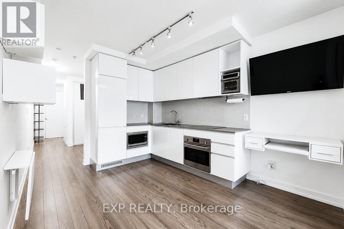 MLS® listing #30437303 for sale located at 216 - 377 MADISON AVENUE
