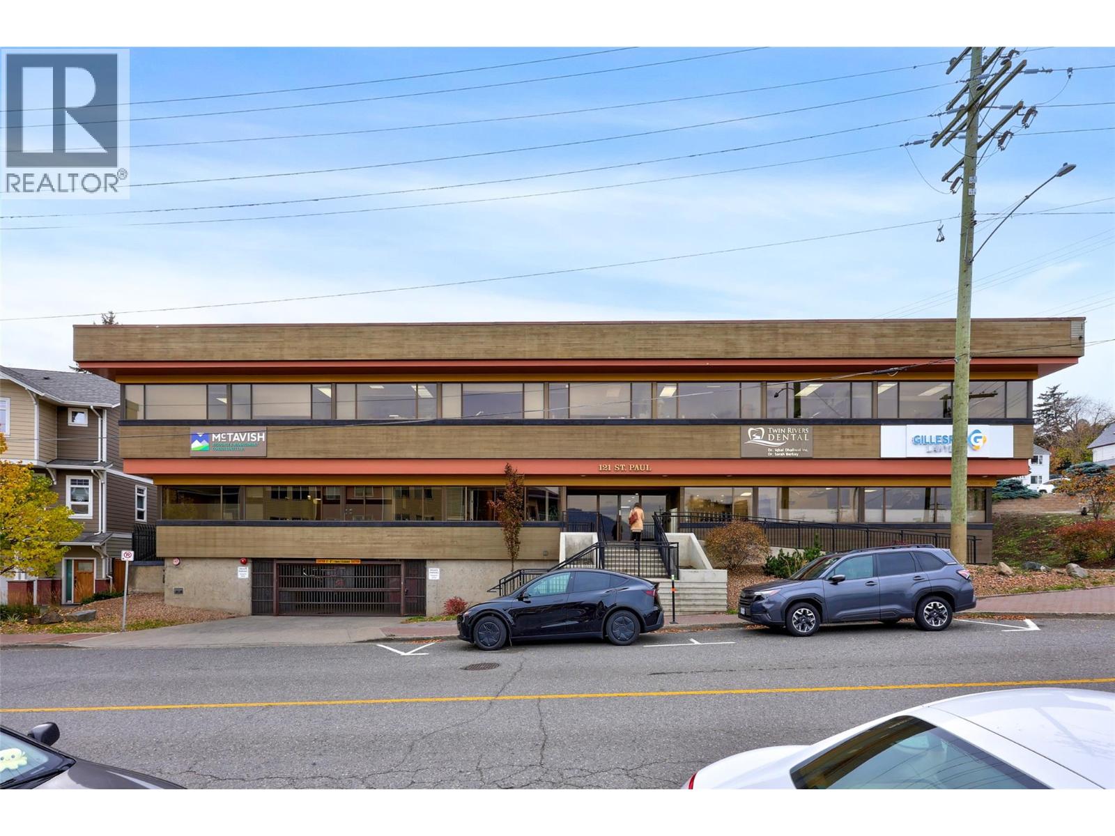 MLS® listing #30438751 for sale located at 121 ST PAUL Street Unit# 105
