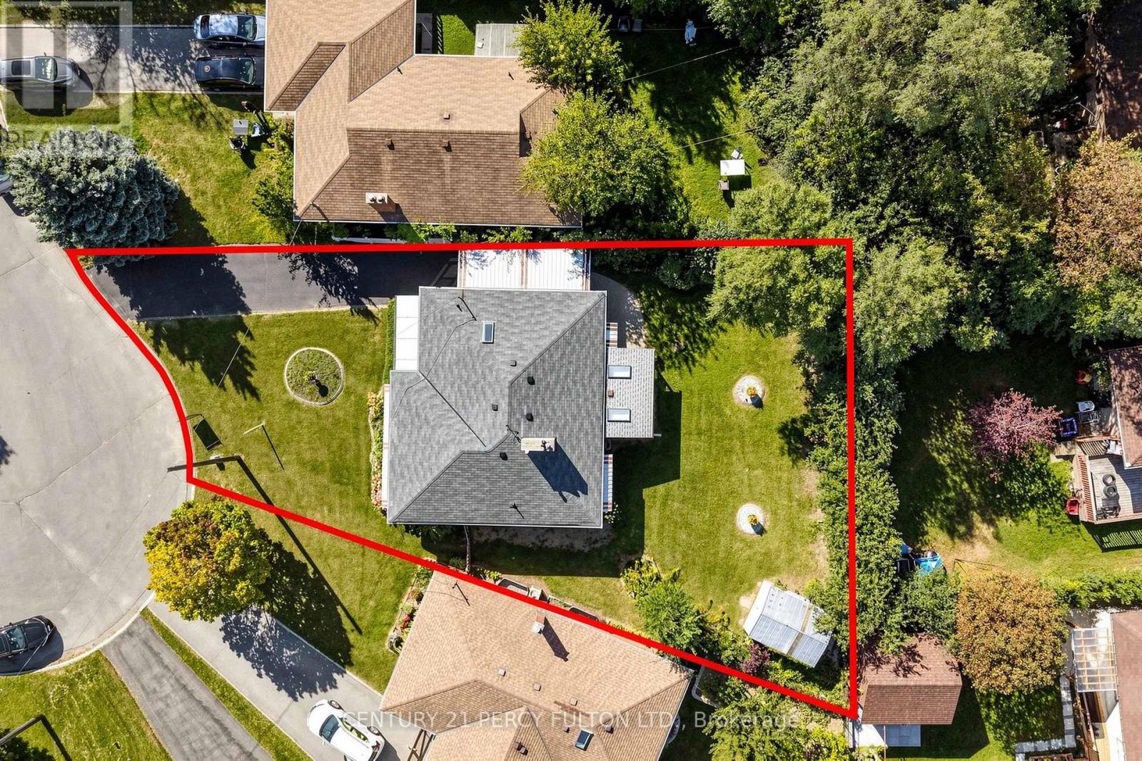 MLS® listing #30441563 for sale located at 8 WALLBRIDGE COURT