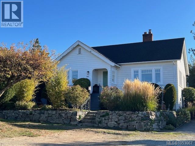 MLS® listing #30441913 for sale located at 3015 Dean Ave