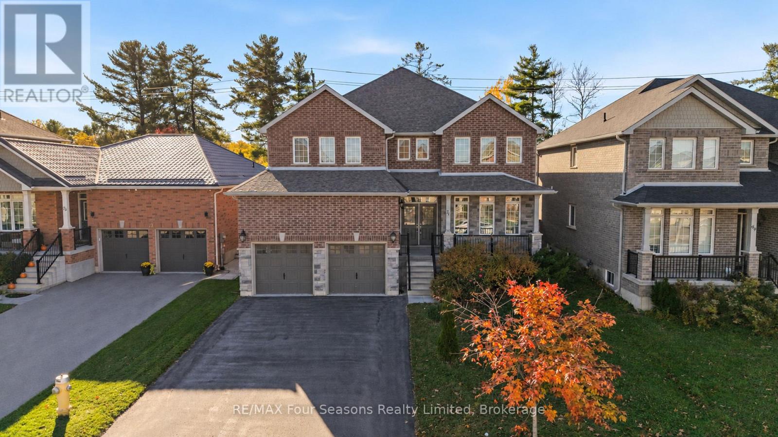 MLS® listing #30441942 for sale located at 71 LOCKERBIE CRESCENT