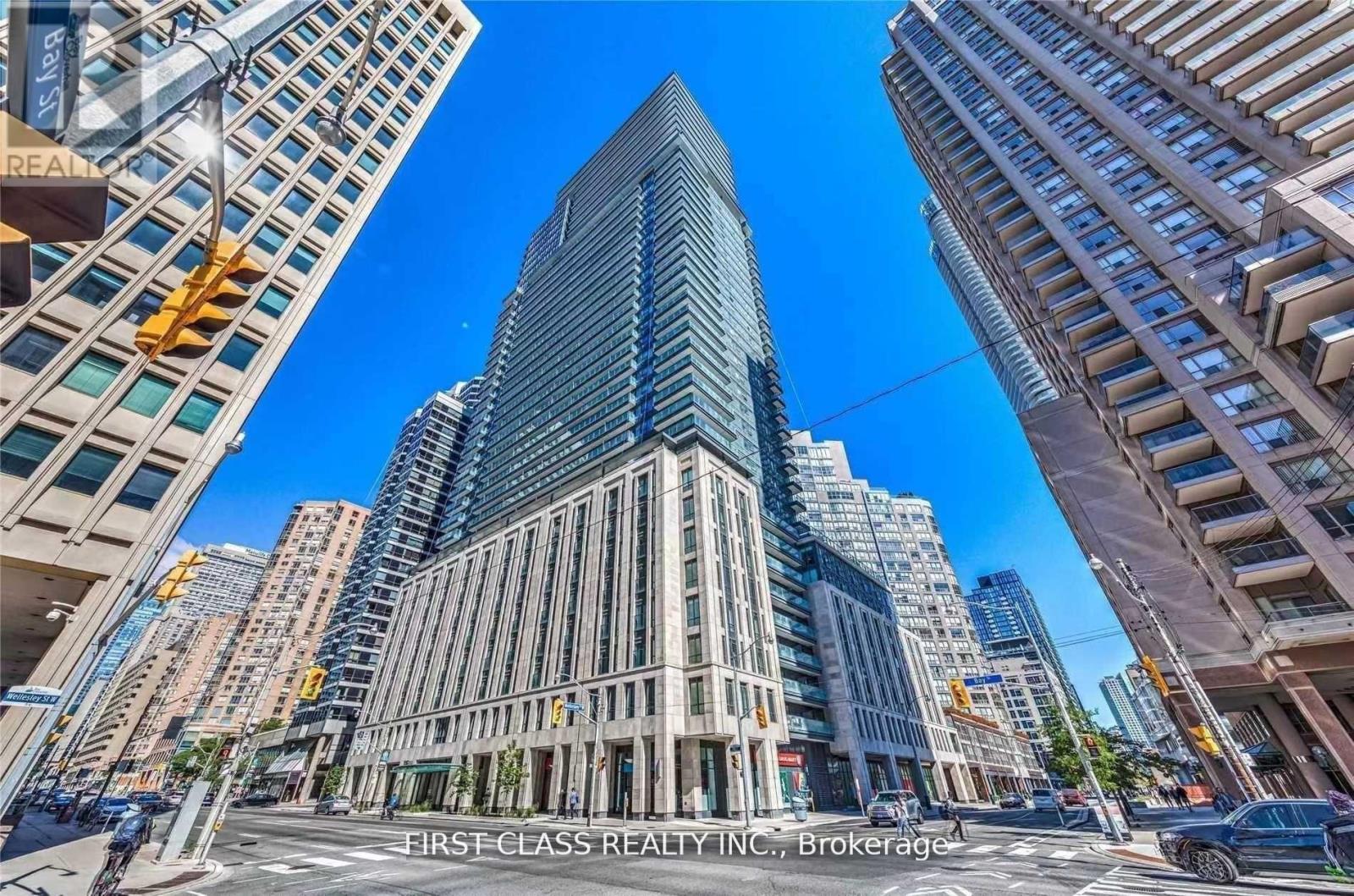 MLS® listing #30442213 for sale located at 1605 - 955 BAY STREET