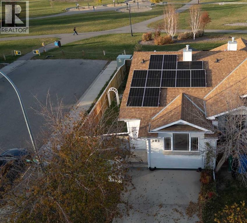MLS® listing #30442326 for sale located at 202 Cougar Way N