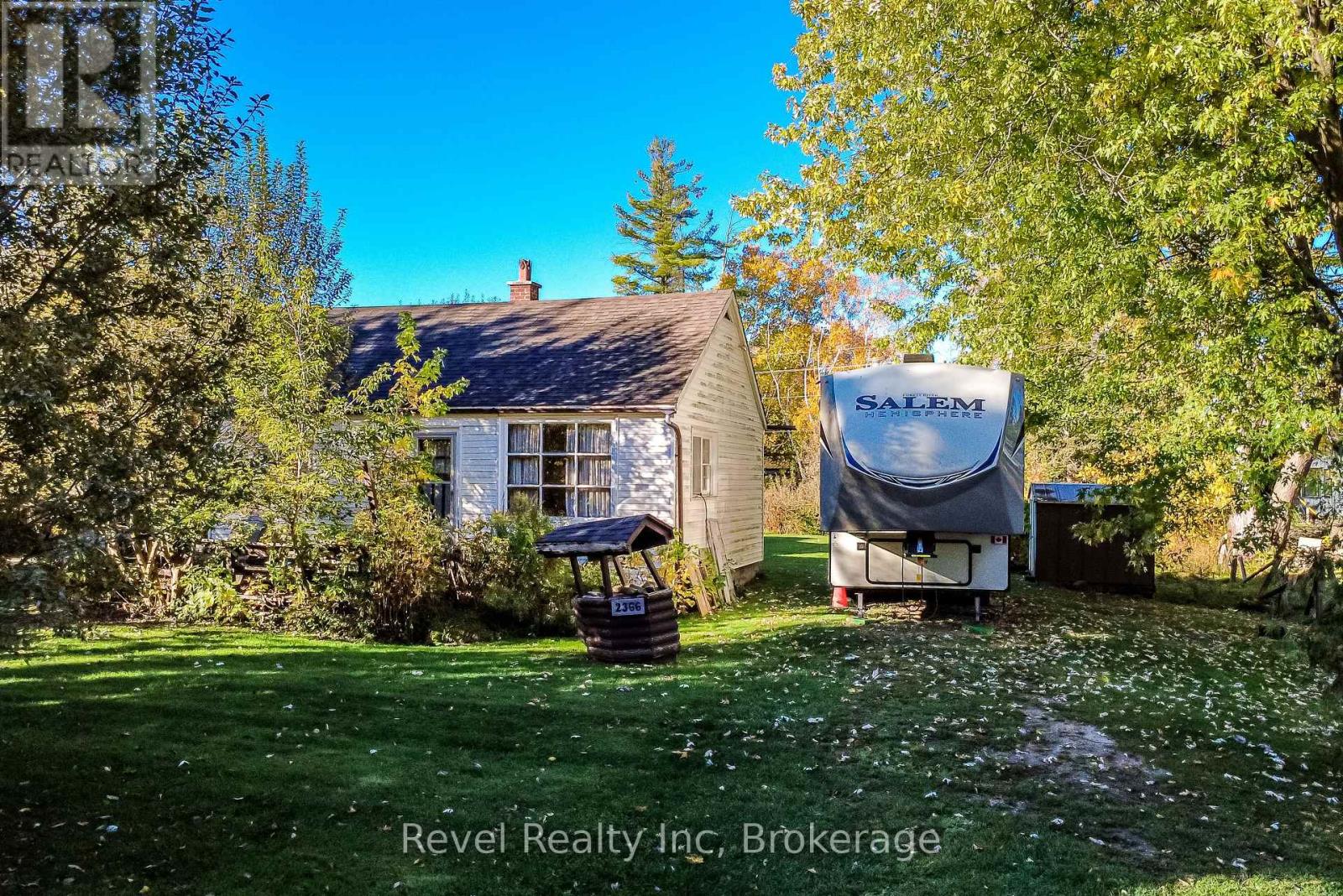 MLS® listing #30442352 for sale located at 2366 TALL TREE LANE