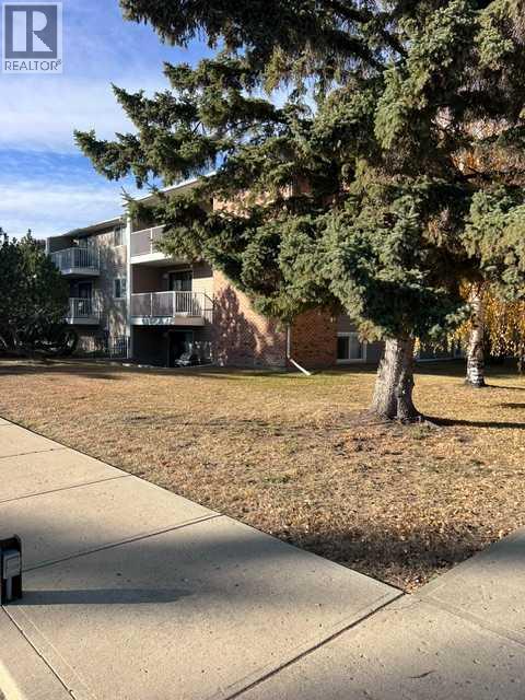 MLS® listing #30442383 for sale located at 303, 49 Bennett Street