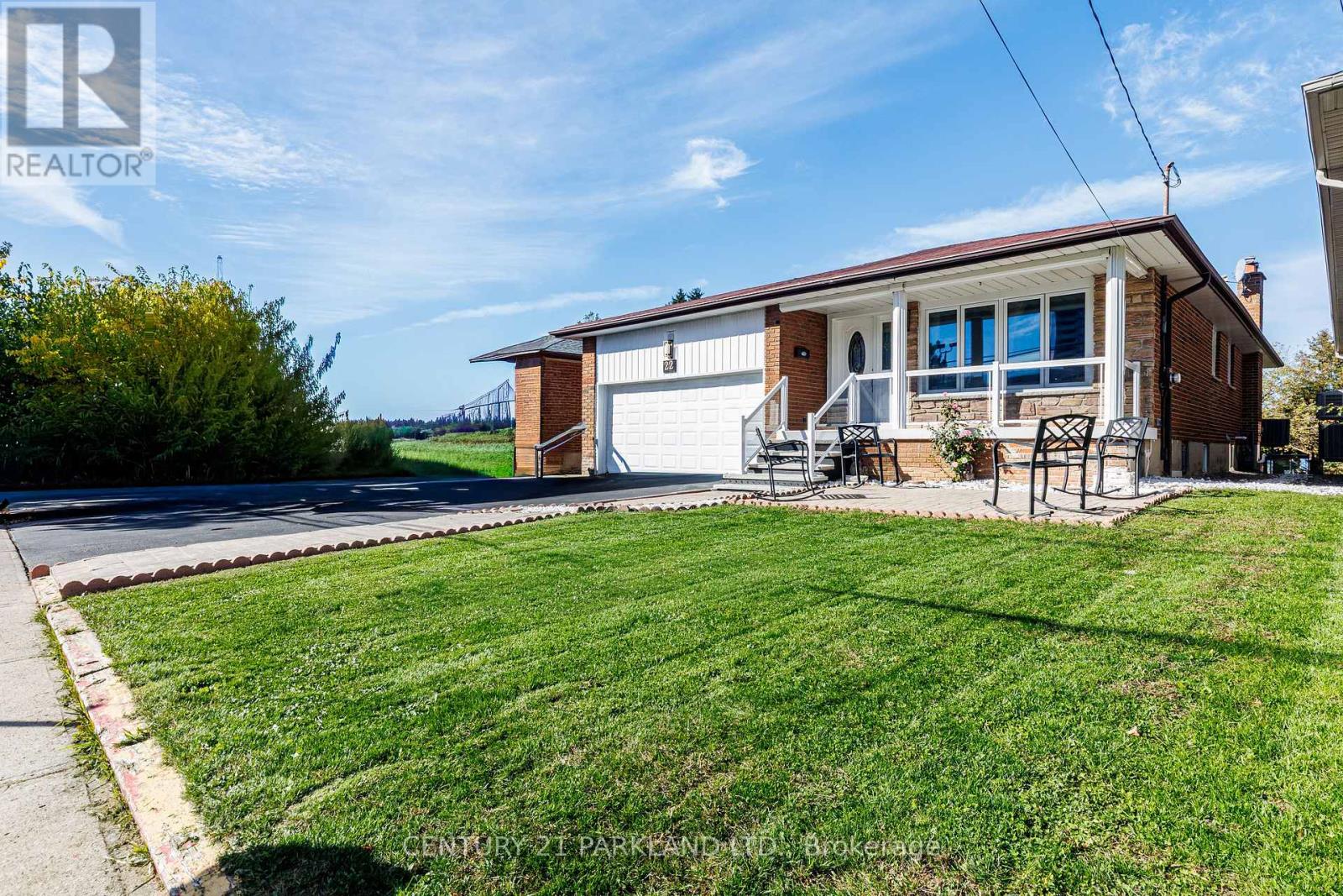 MLS® listing #30442388 for sale located at 22 GATESVIEW AVENUE