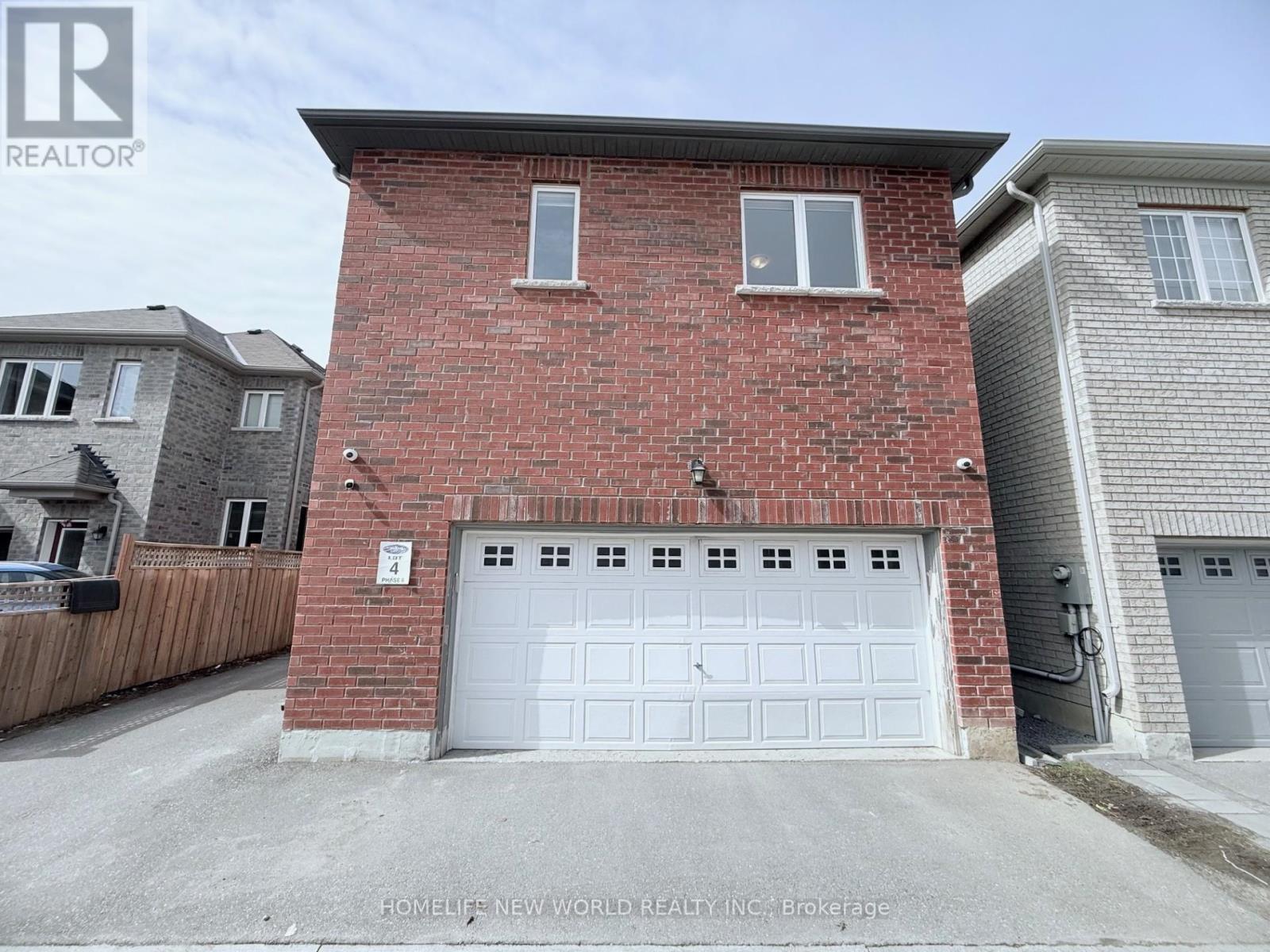 MLS® listing #30442660 for sale located at COACH HOUSE - 261 WILLIAM FORSTER ROAD