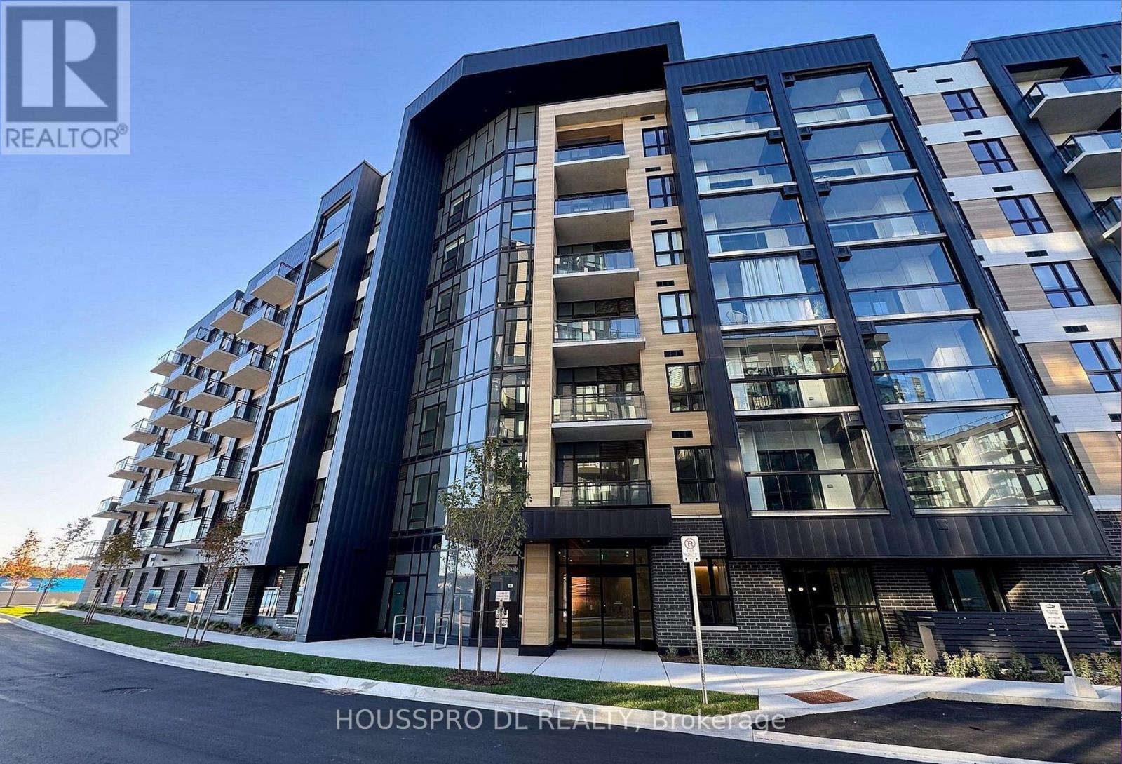 MLS® listing #30442663 for sale located at 118 - 3008 WILLIAM CUTMORE BOULEVARD