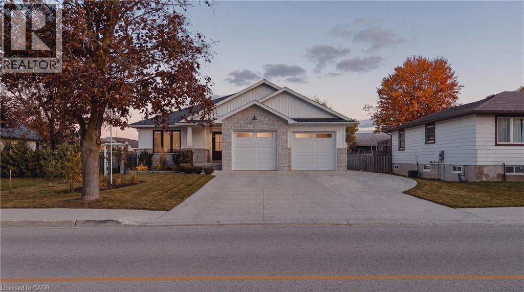 MLS® listing #30442694 for sale located at 635 KING Street