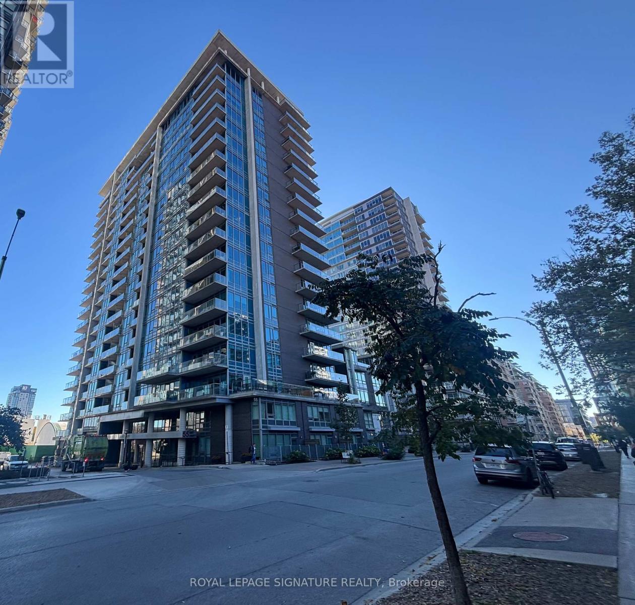 MLS® listing #30442996 for sale located at 919 - 55 EAST LIBERTY STREET