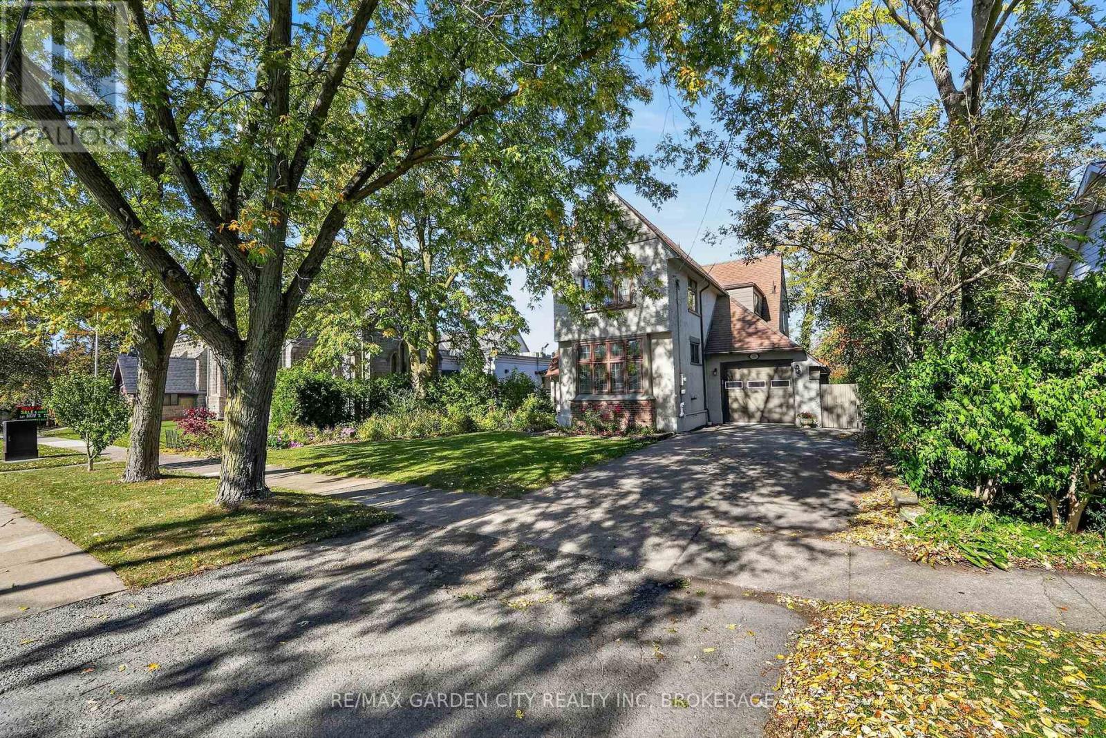 MLS® listing #30443331 for sale located at 38 CLAIRMONT STREET
